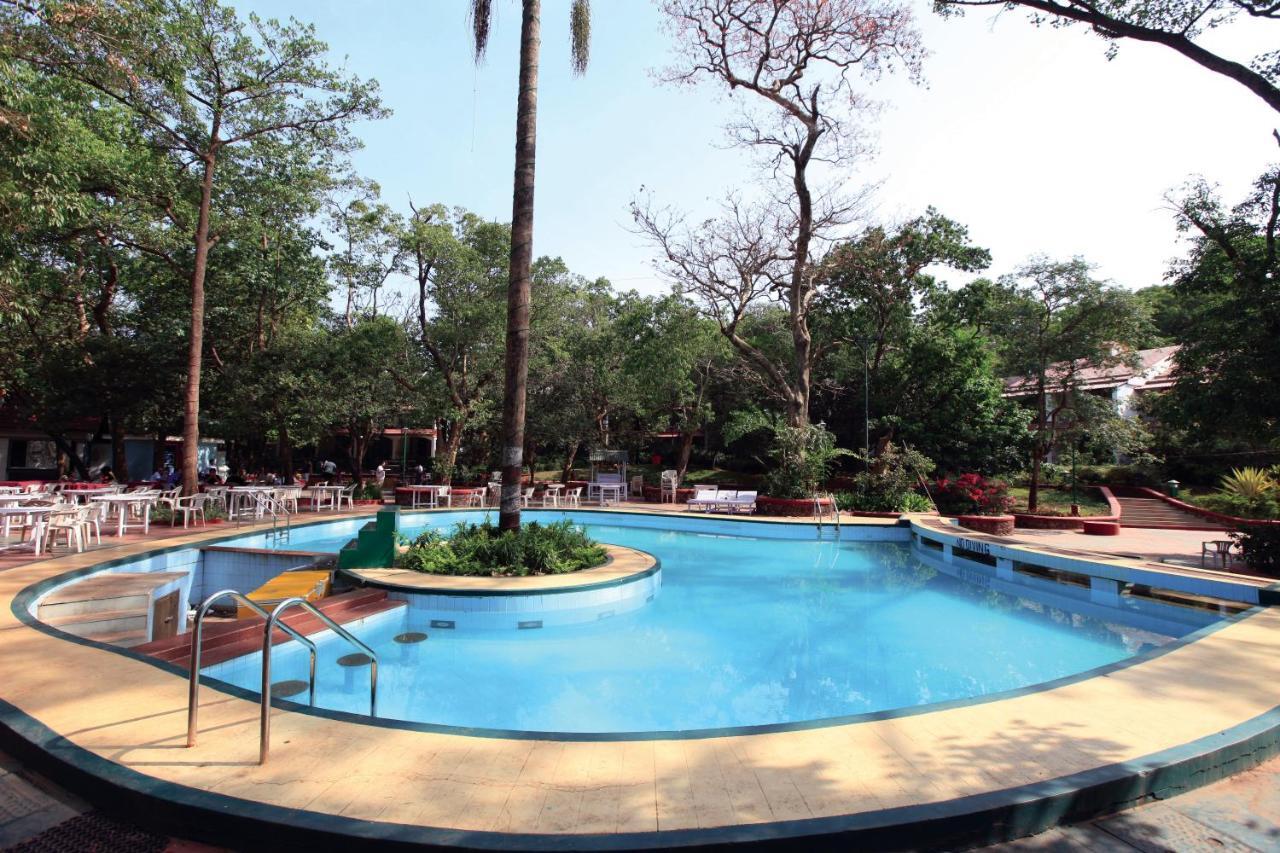 Usha Ascot Hotel Matheran Ngoại thất bức ảnh
