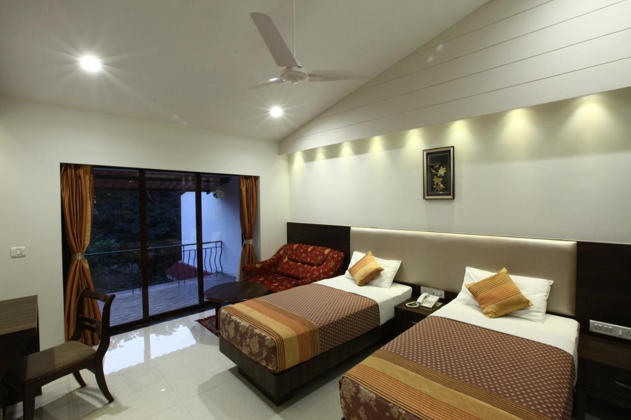 Usha Ascot Hotel Matheran Ngoại thất bức ảnh